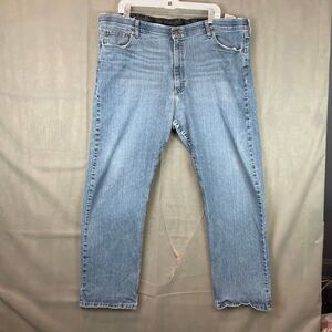 Wrangler Jeans Men's Size 42x30 Light Blue Stretch Zip Fly with Button Outdoor